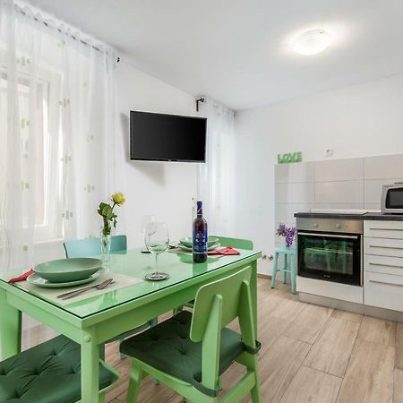 Adeona Apartments Rijeka Exterior photo